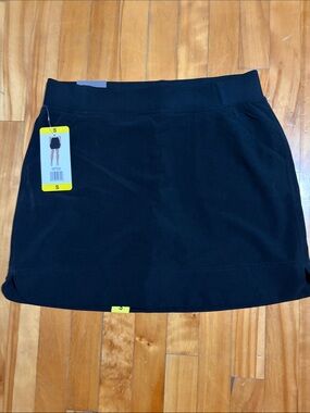 Black Active Mini Skirt with Smooth Waistband - Brand 32 Cool